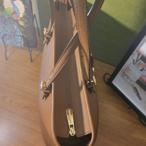 Michael Kors Jet Set Travel TZ Tote Leather & Wristlet Wallet - Picture 6 of 12